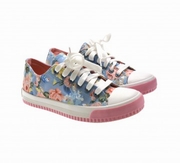 tenesi cu talpa groasa